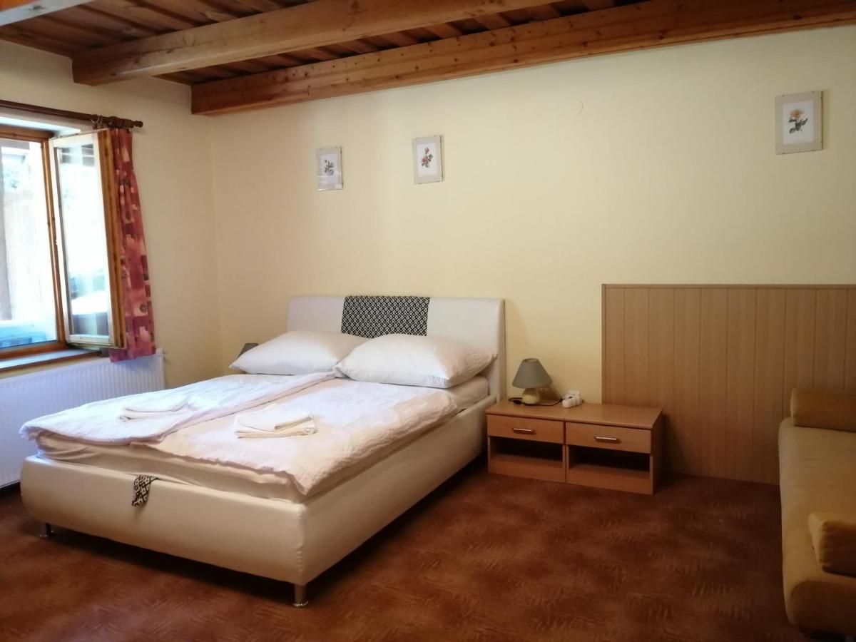 Flora Apartmanok Kehidakustany Ngoại thất bức ảnh